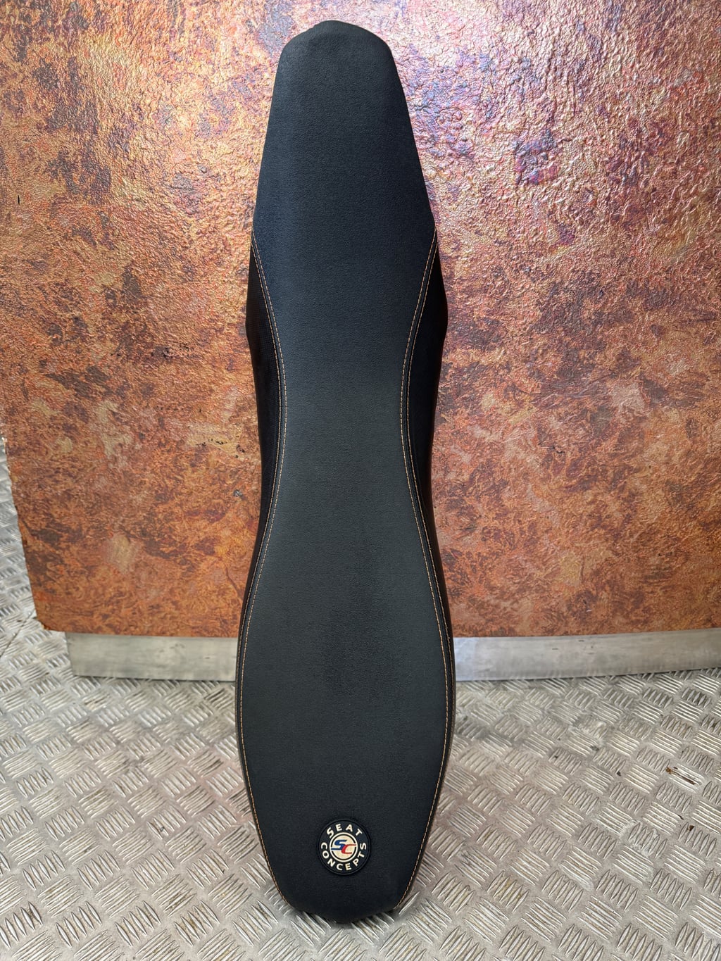 KTM Seat Concepts Comfort Seat | KTM (12-18) 690 SMC/Enduro R motorcycle part