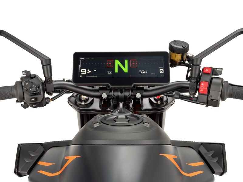 MY26 KTM 990 DUKE R - Image 5