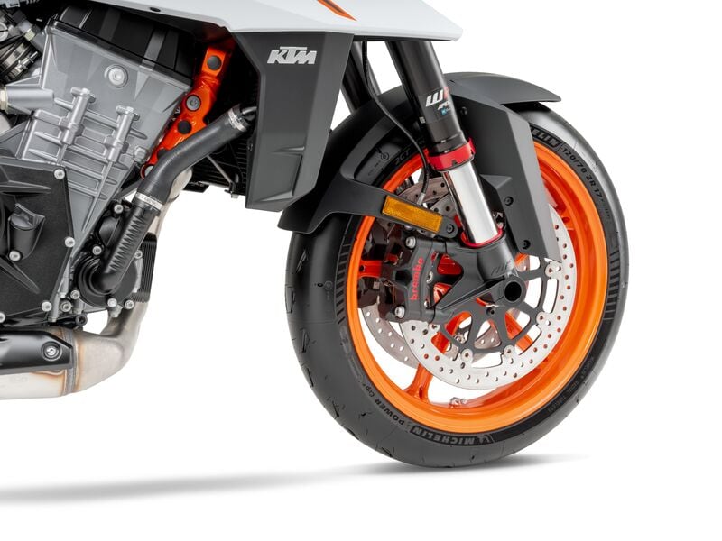 MY26 KTM 990 DUKE R - Image 8