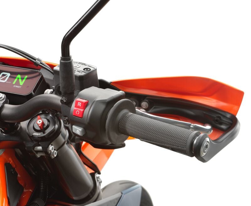 MY26 KTM 690 SMC R - Image 7
