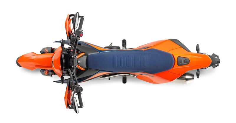 MY26 KTM 690 SMC R - Image 3