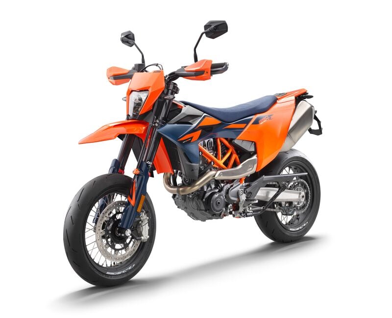 MY26 KTM 690 SMC R - Image 4