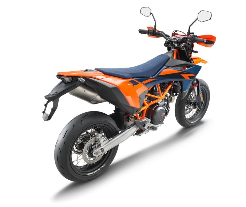 MY26 KTM 690 SMC R - Image 6