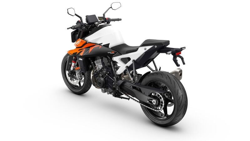 MY26 KTM 990 DUKE - Image 2