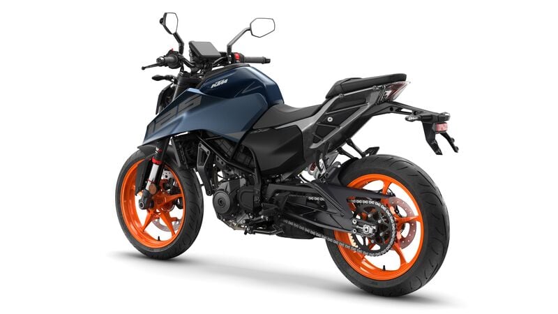 MY26 KTM 125 DUKE - Image 3