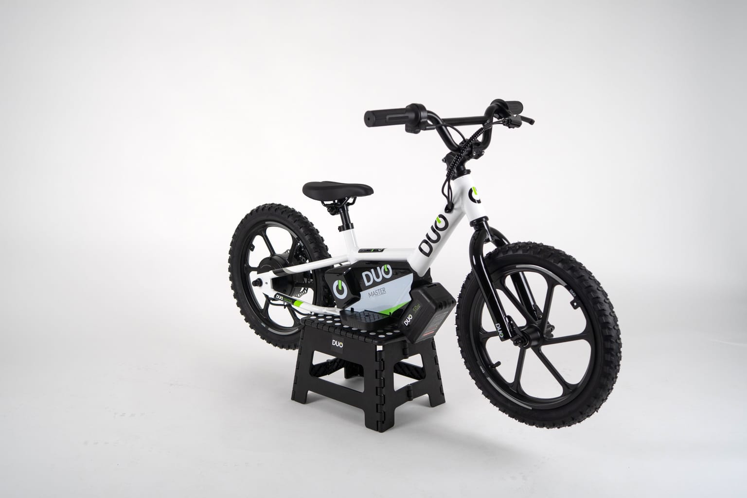 DUO 16" Master Kids Electric Balance Bike - Image 5