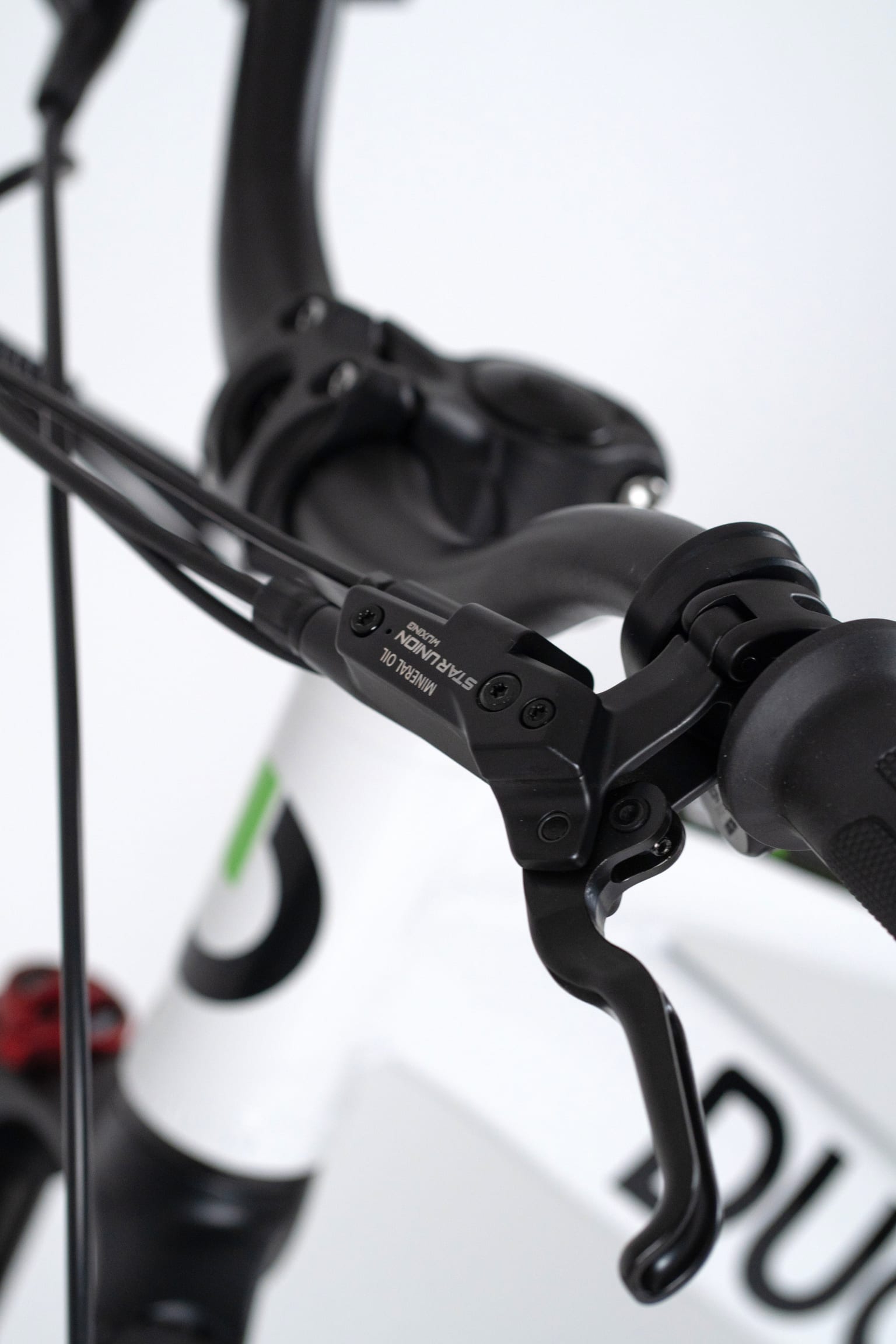 DUO 16" Master PRO Electric Balance Bike - Image 9