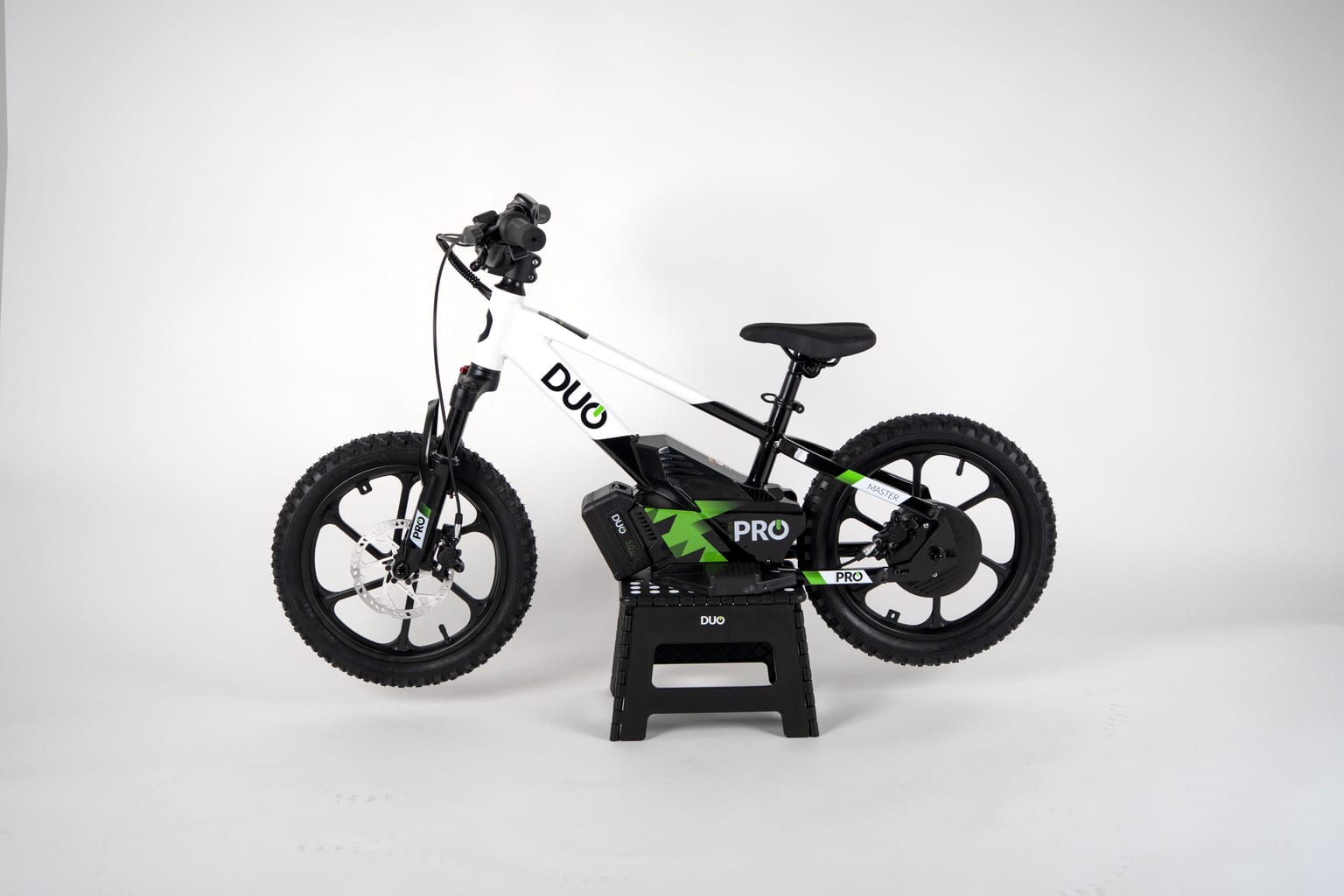 DUO 16" Master PRO Electric Balance Bike - Image 11