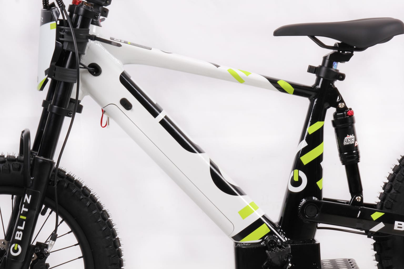 DUO 18" Blitz Electric Balance Bike - Image 7