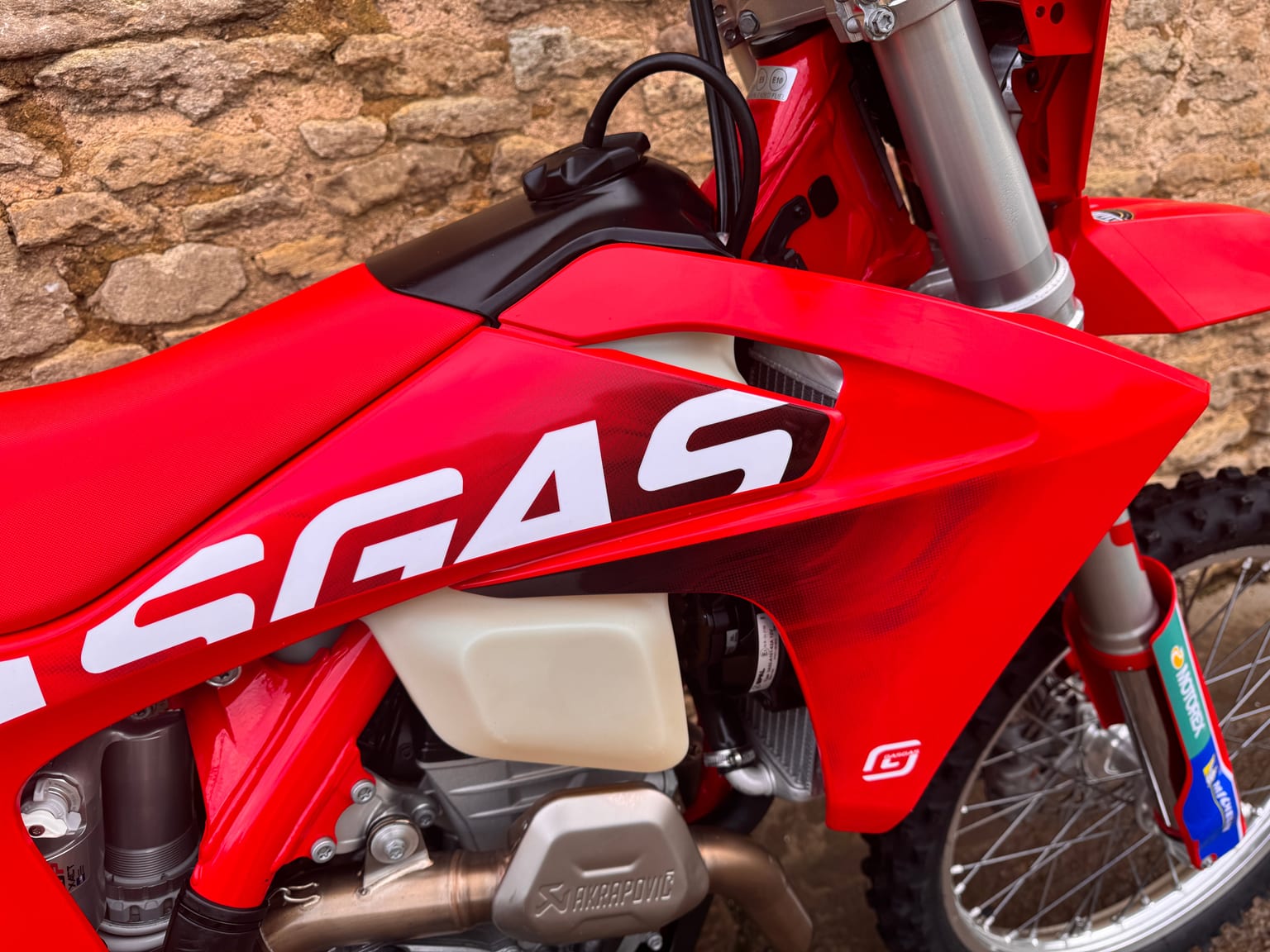 GasGas EC250F Enduro Bike, 2024 Model, Road Reg'd, 27 Hours, Immaculate - Image 10