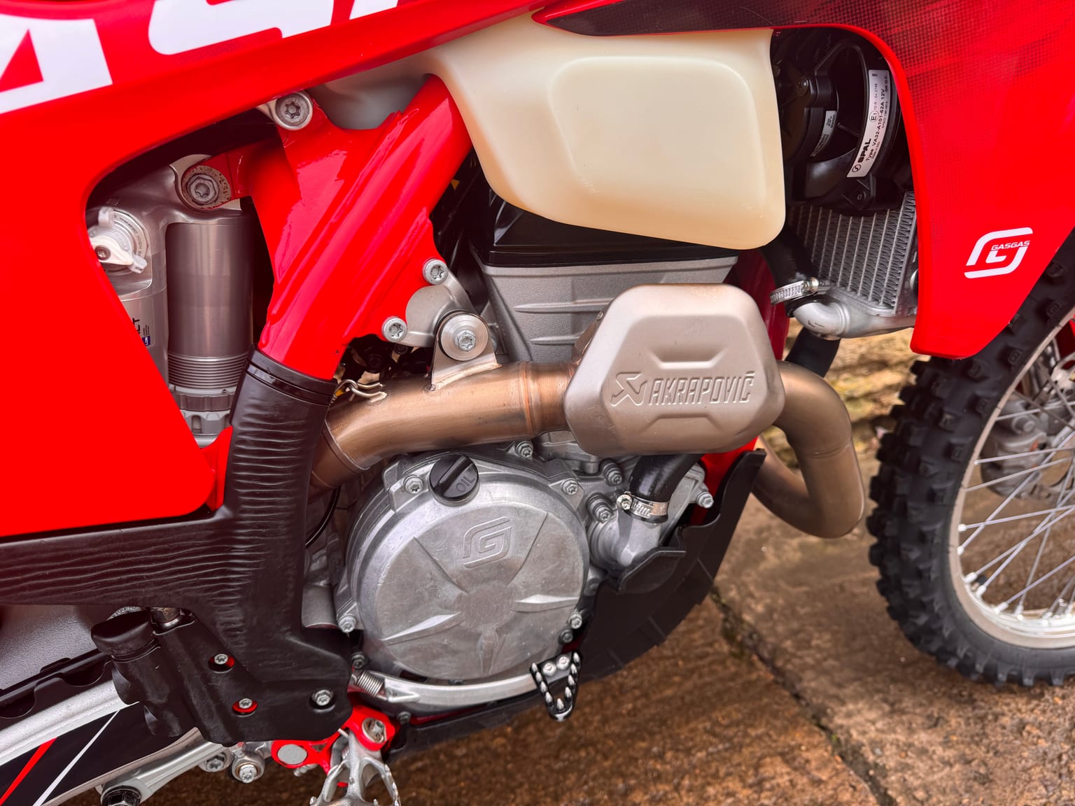 GasGas EC250F Enduro Bike, 2024 Model, Road Reg'd, 27 Hours, Immaculate - Image 11
