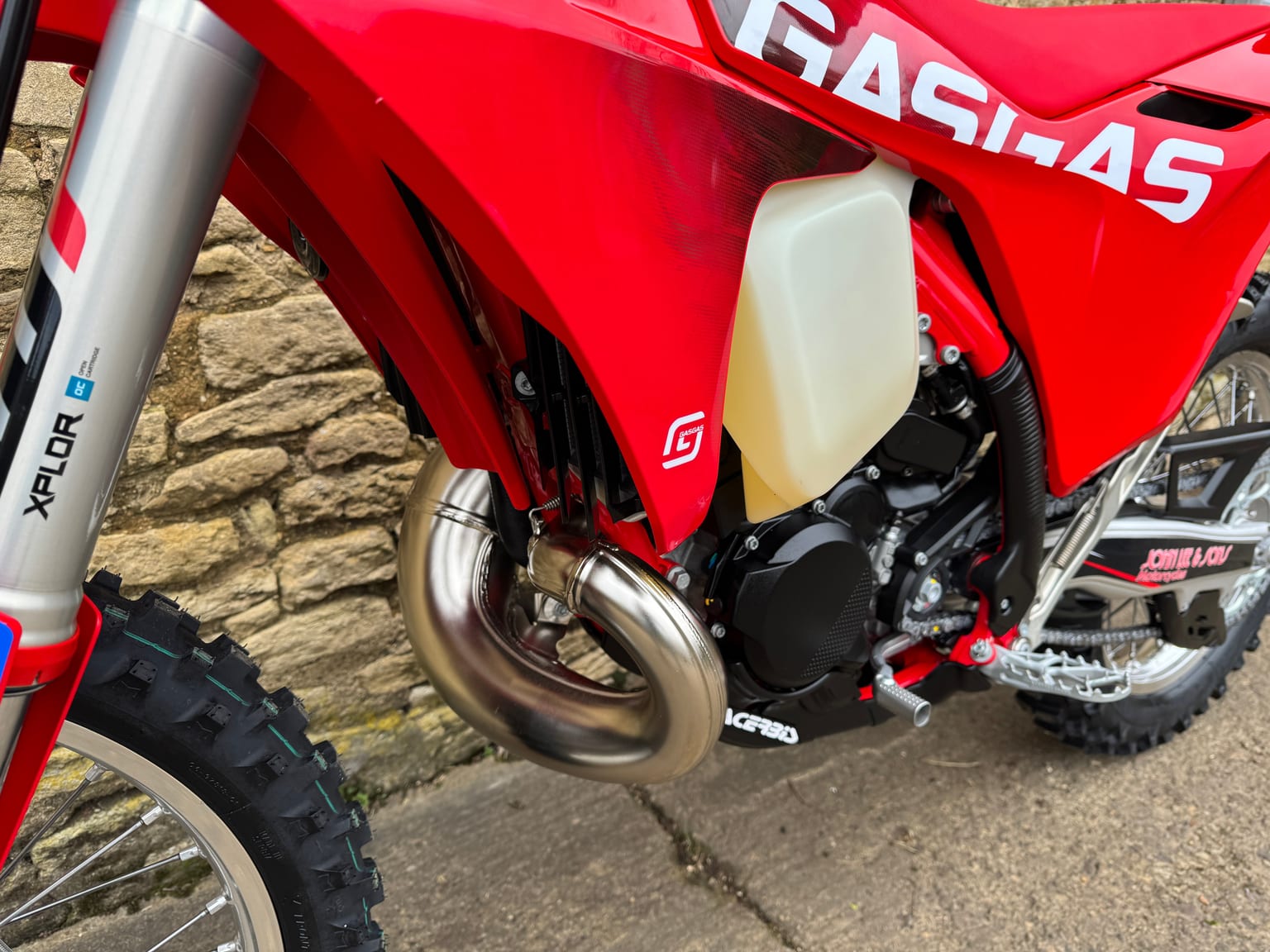 GasGas EC250 2T TBI, 2024 Model, Road Registered, 3 Hours, MINT Condition - Image 6