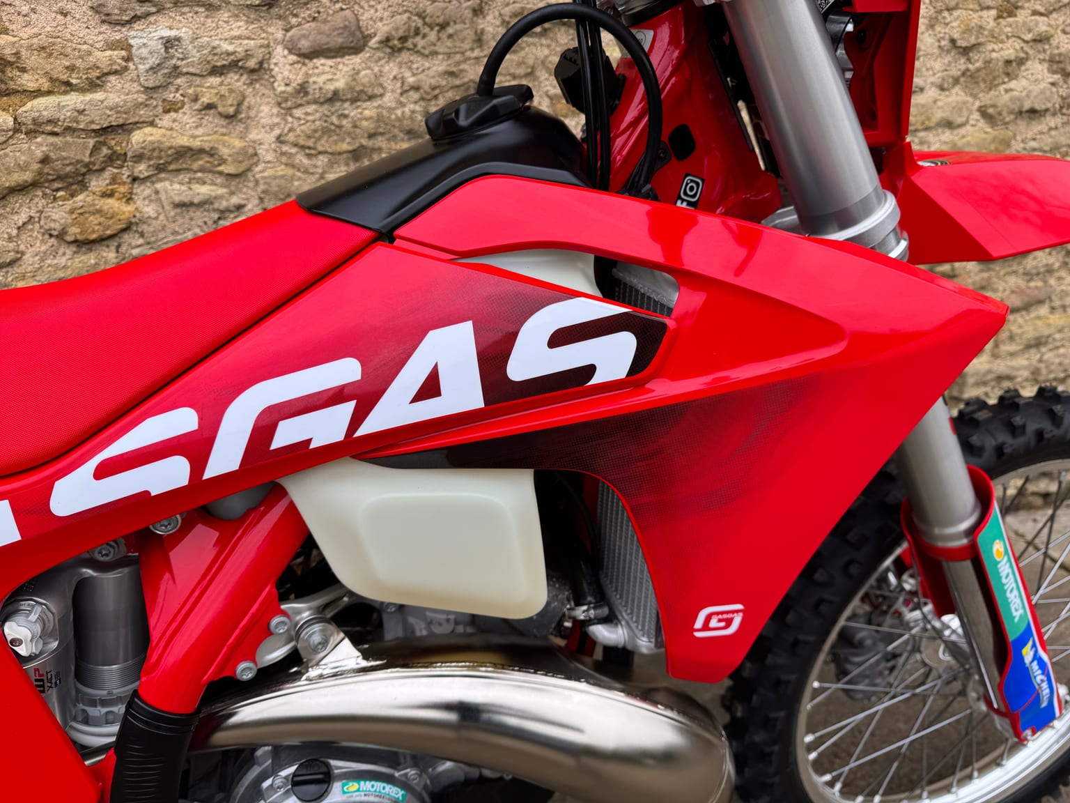 GasGas EC250 2T TBI, 2024 Model, Road Registered, 3 Hours, MINT Condition - Image 9