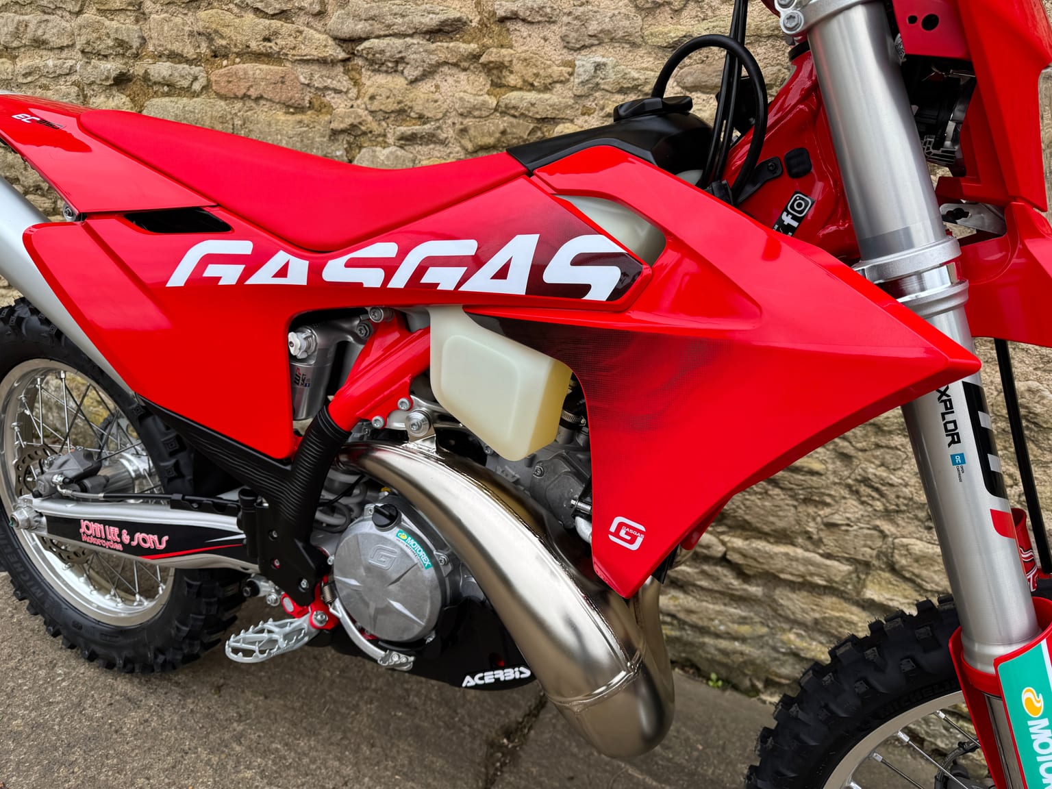 GasGas EC250 2T TBI, 2024 Model, Road Registered, 3 Hours, MINT Condition - Image 11
