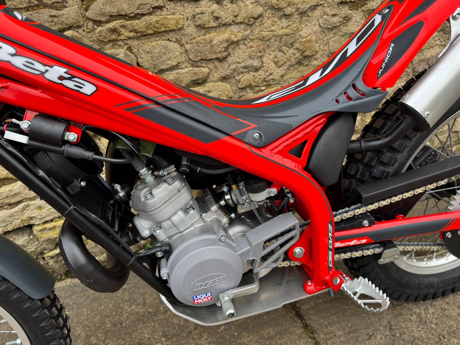 Beta EVO 80cc Junior Trials Bike, New 2026 Model, 19"/17" Wheels, In Stock & Ready - Image 4