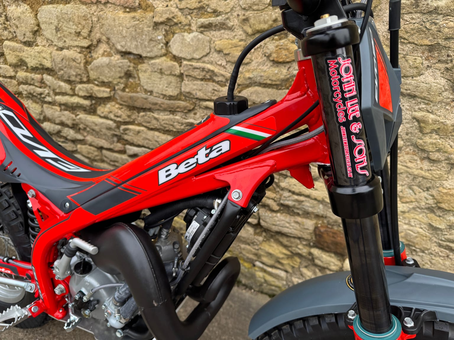 Beta EVO 80cc Senior Trials Bike, New 2026 Model, 21"/18" Wheels, In Stock & Ready - Image 10
