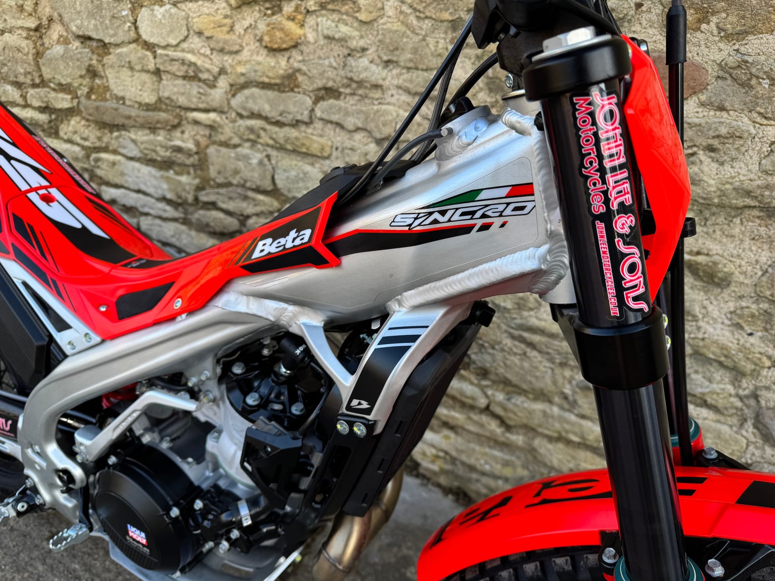 Beta Sincro 300cc Trials Bike, 2026 Model, Road Registered, Ridden Twice - Image 6