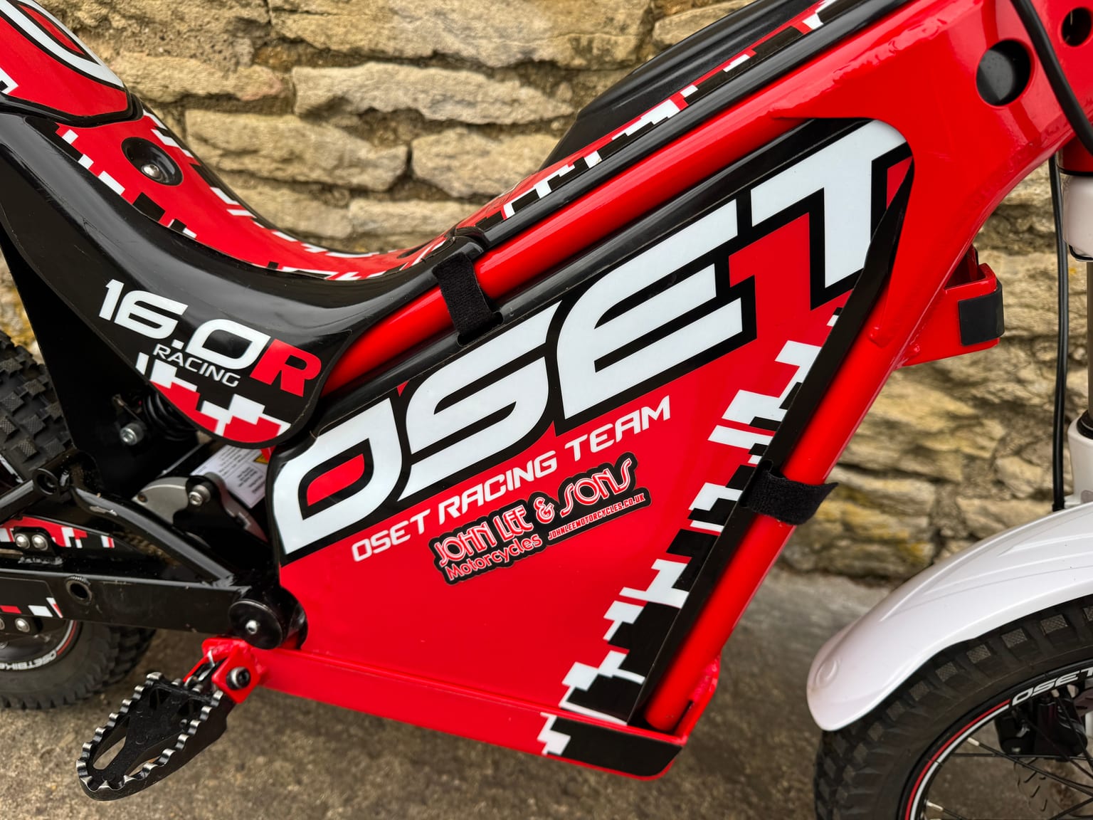 Oset 16.0 Racing Kids Electric Bike, 2024 Model, Great Condition - Image 8