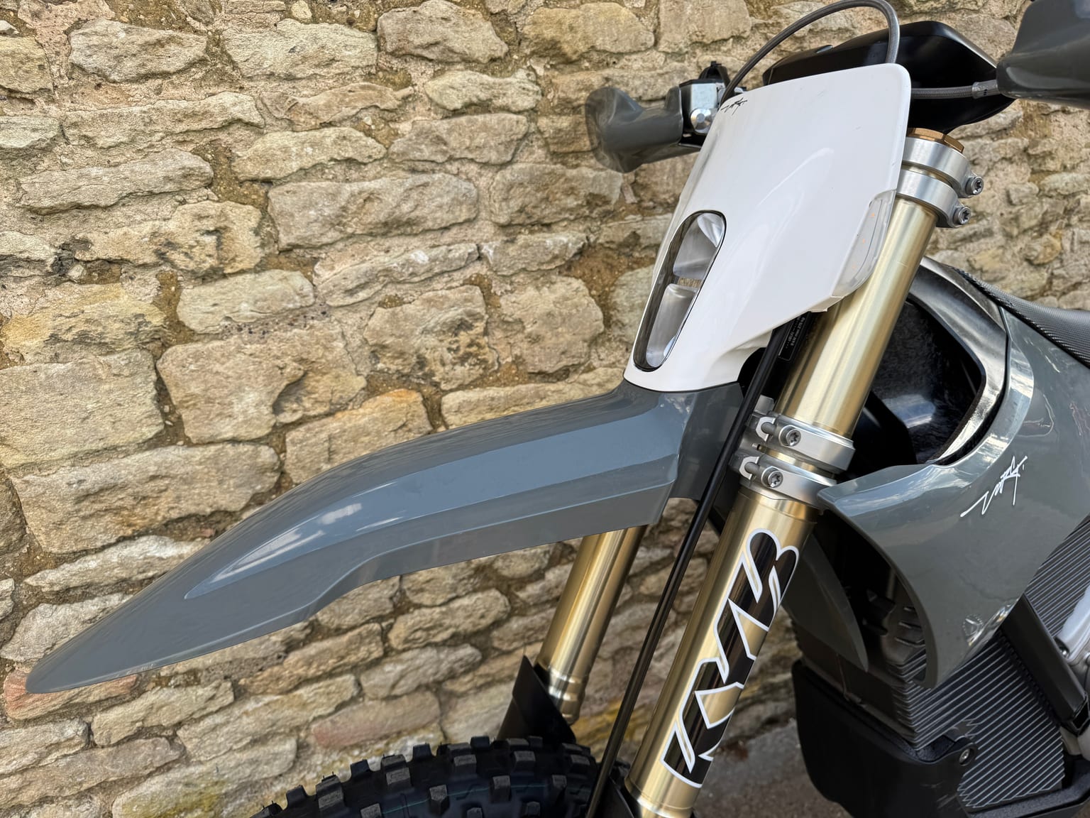 Stark Varg EX Electric Enduro Bike, 2026 Model, 60HP, 10 Hours Only, MINT - Image 8