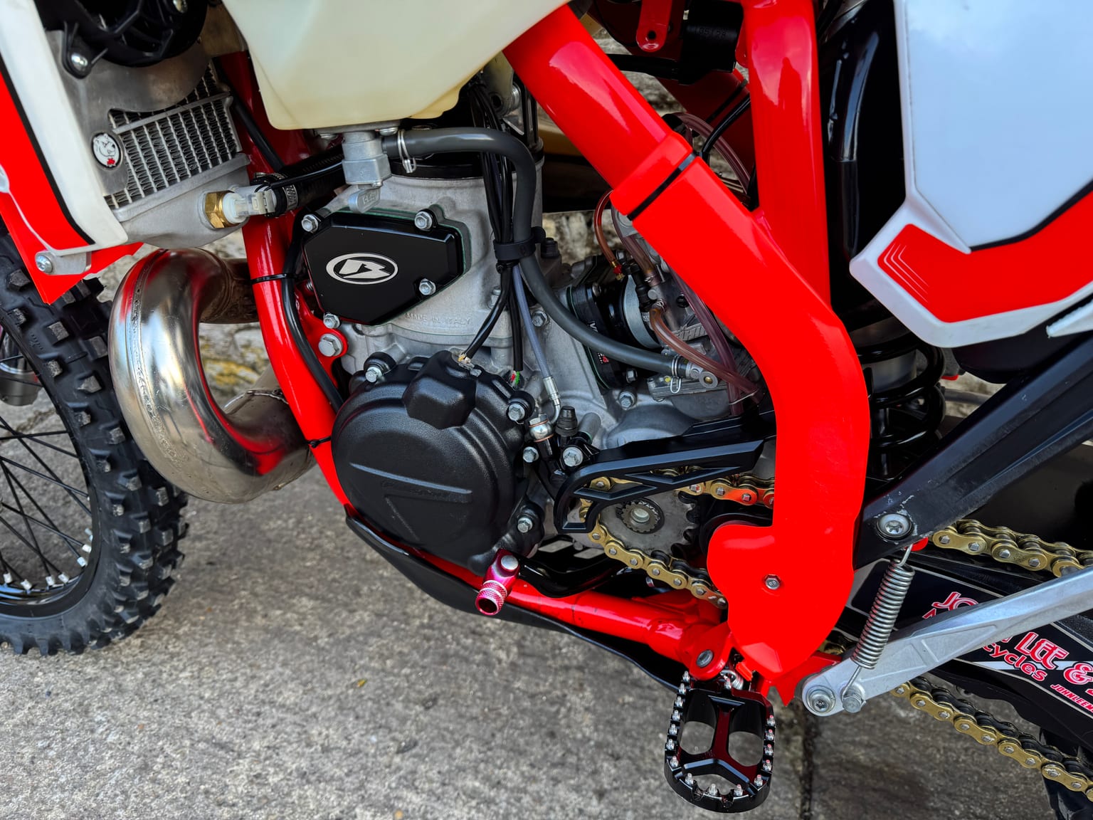 Beta RR300 2T X-Pro Enduro, 2025 Model, Road Registered, Fantastic Condition - Image 9