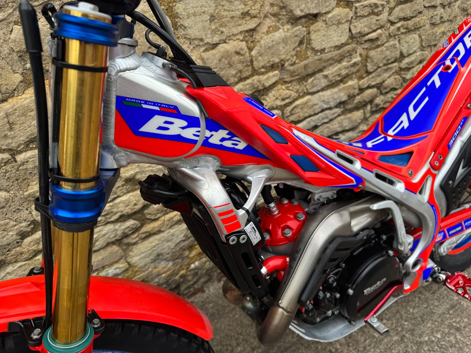 Beta EVO 300cc Factory Trials Bike, 2024 Model, Road Registered, Clearance Price - Image 6