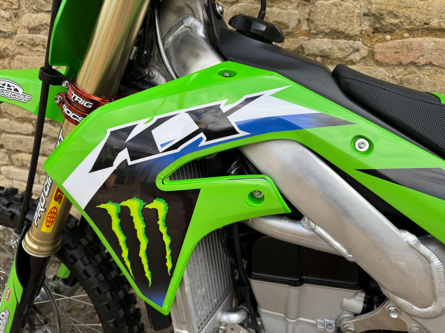 Kawasaki KX450F, 2021 Model, 22 Genuine Hours, MINT Condition & Trick Parts - Image 5