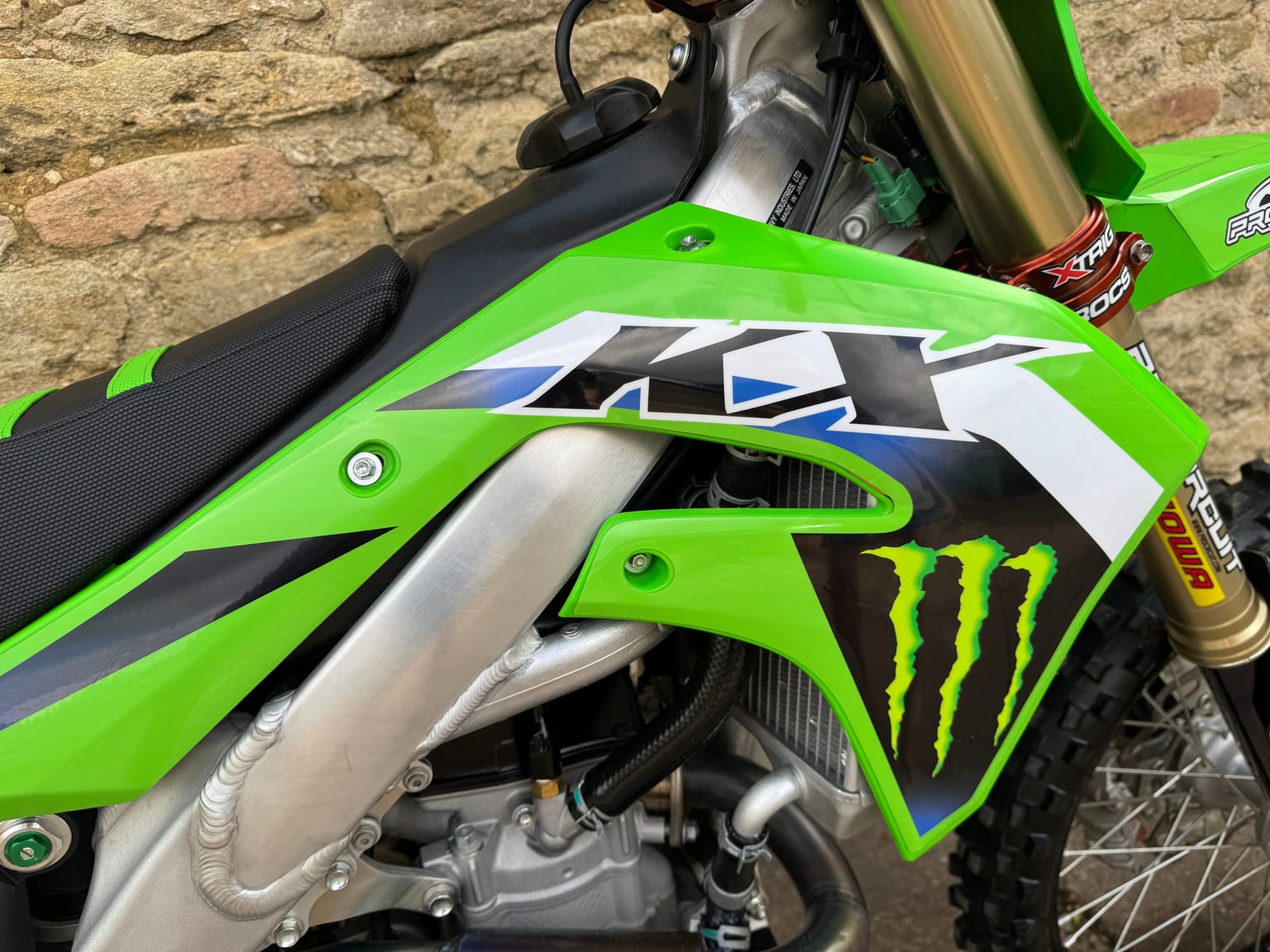 Kawasaki KX450F, 2021 Model, 22 Genuine Hours, MINT Condition & Trick Parts - Image 12