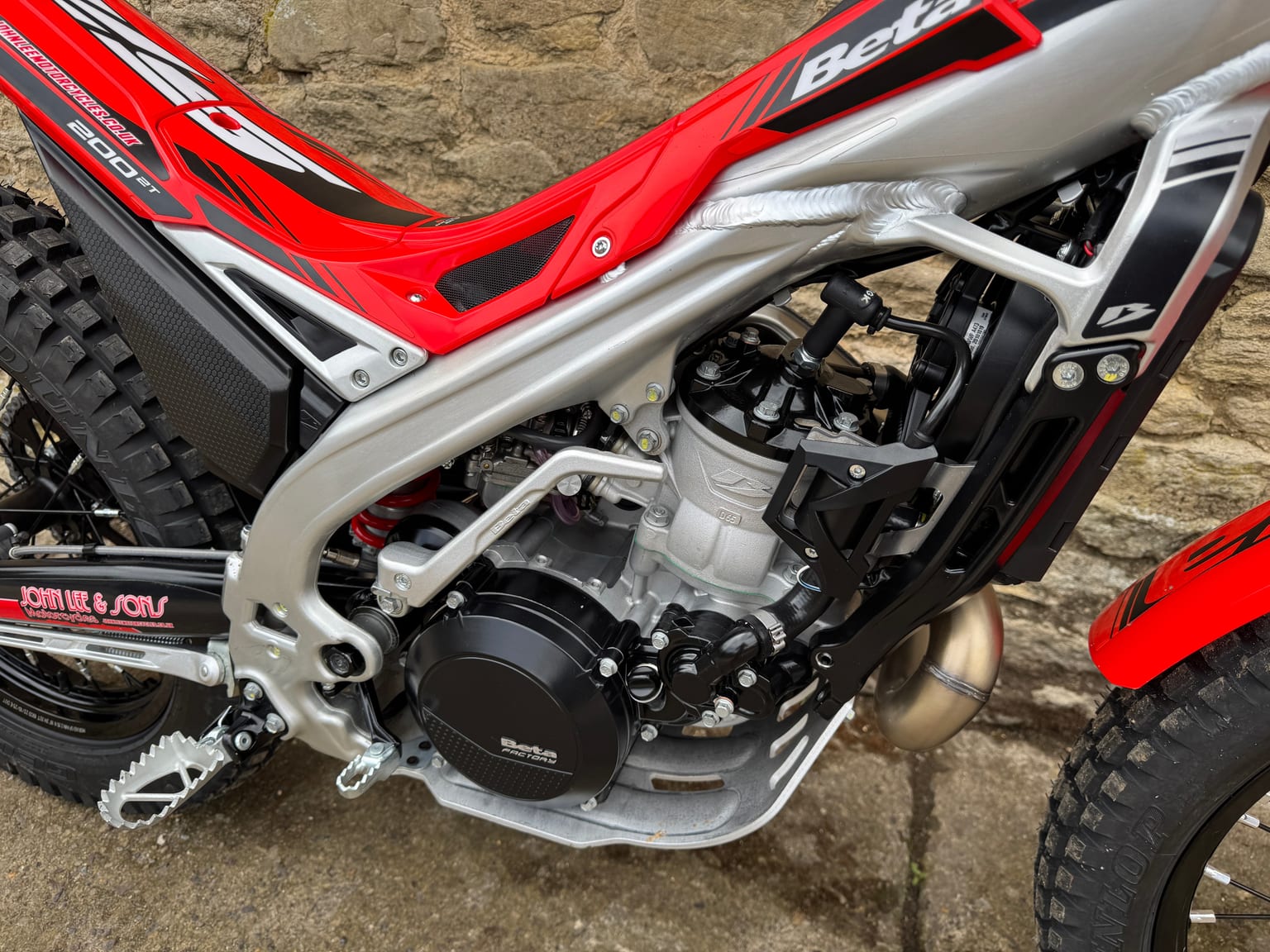 Beta Sincro 200cc Trials Bike, 2026 Model, Road Registered, Immaculate Condition - Image 4