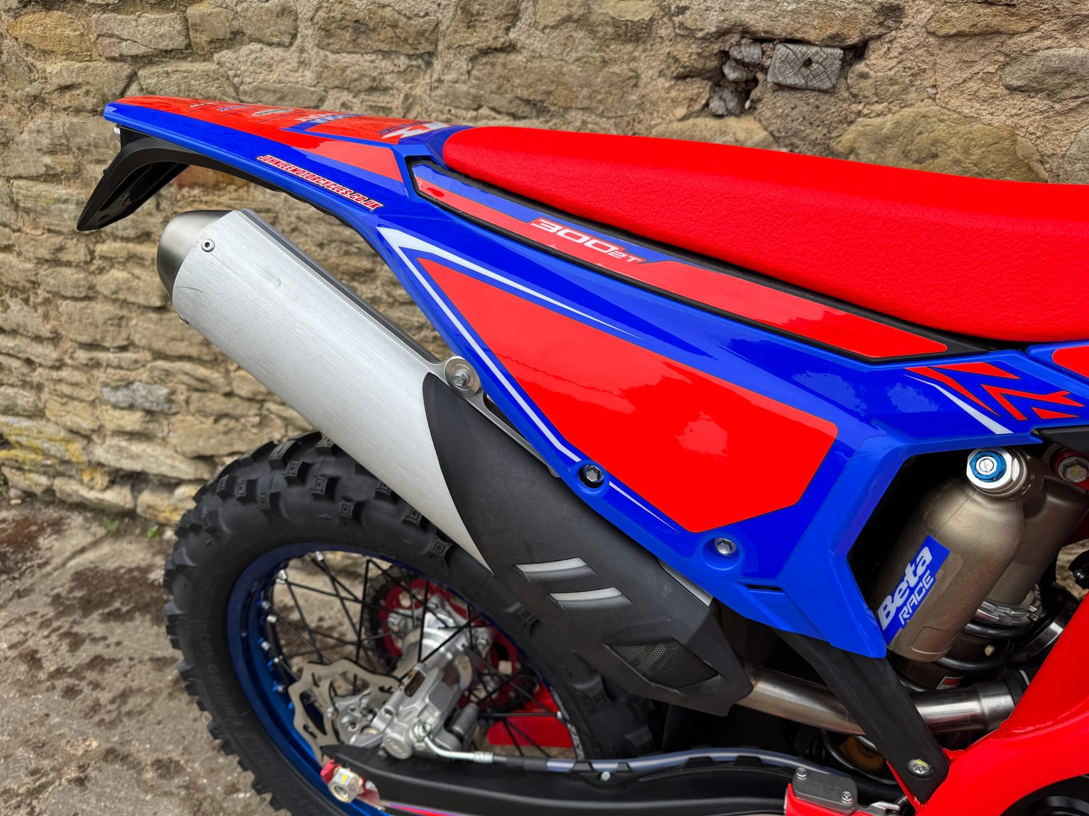 Beta RR300 2T Racing, New 2026 Model, Michelins & Blue Wheels, In Stock - Image 6
