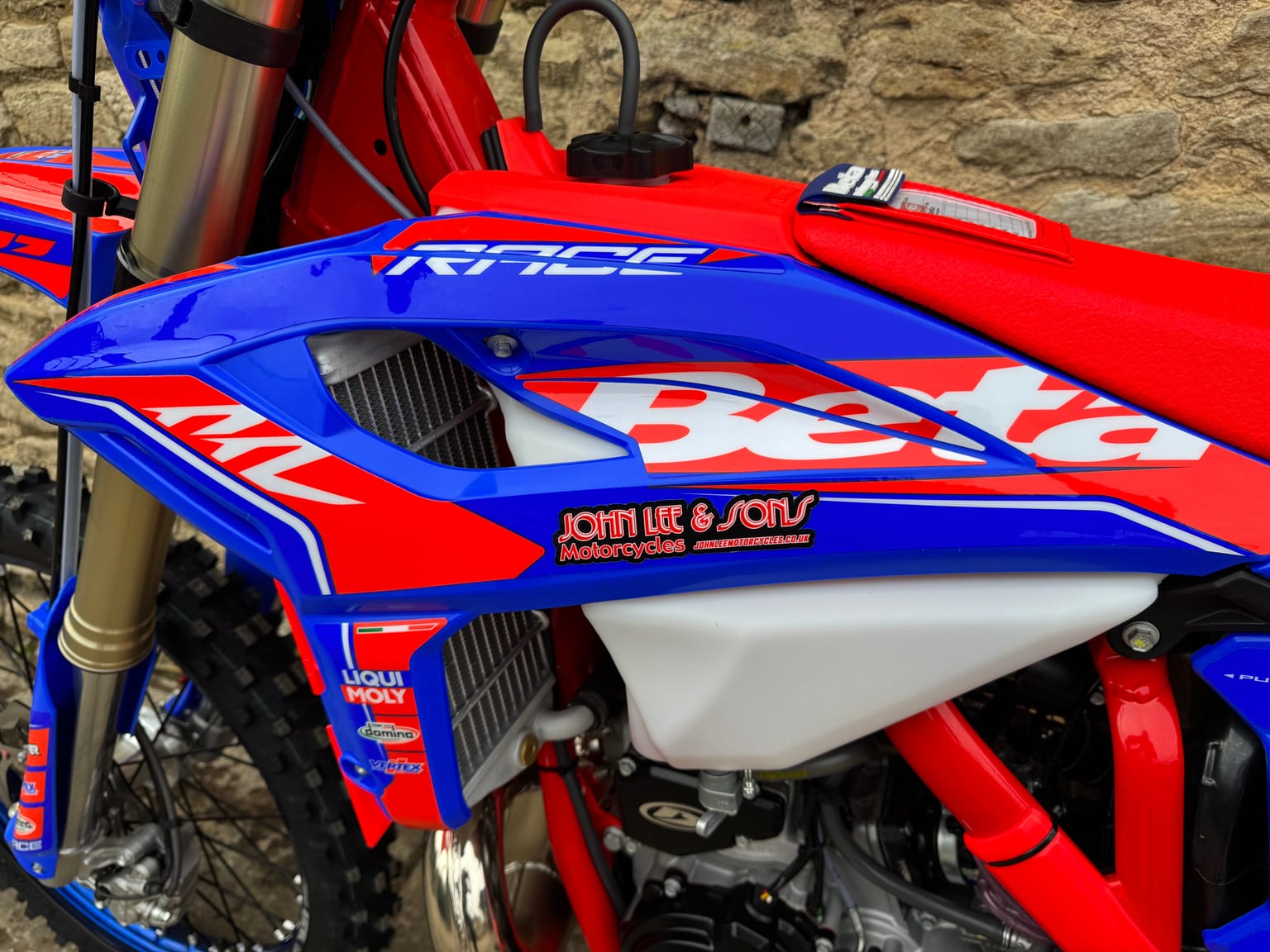 Beta RR300 2T Racing, New 2026 Model, Michelins & Blue Wheels, In Stock - Image 10