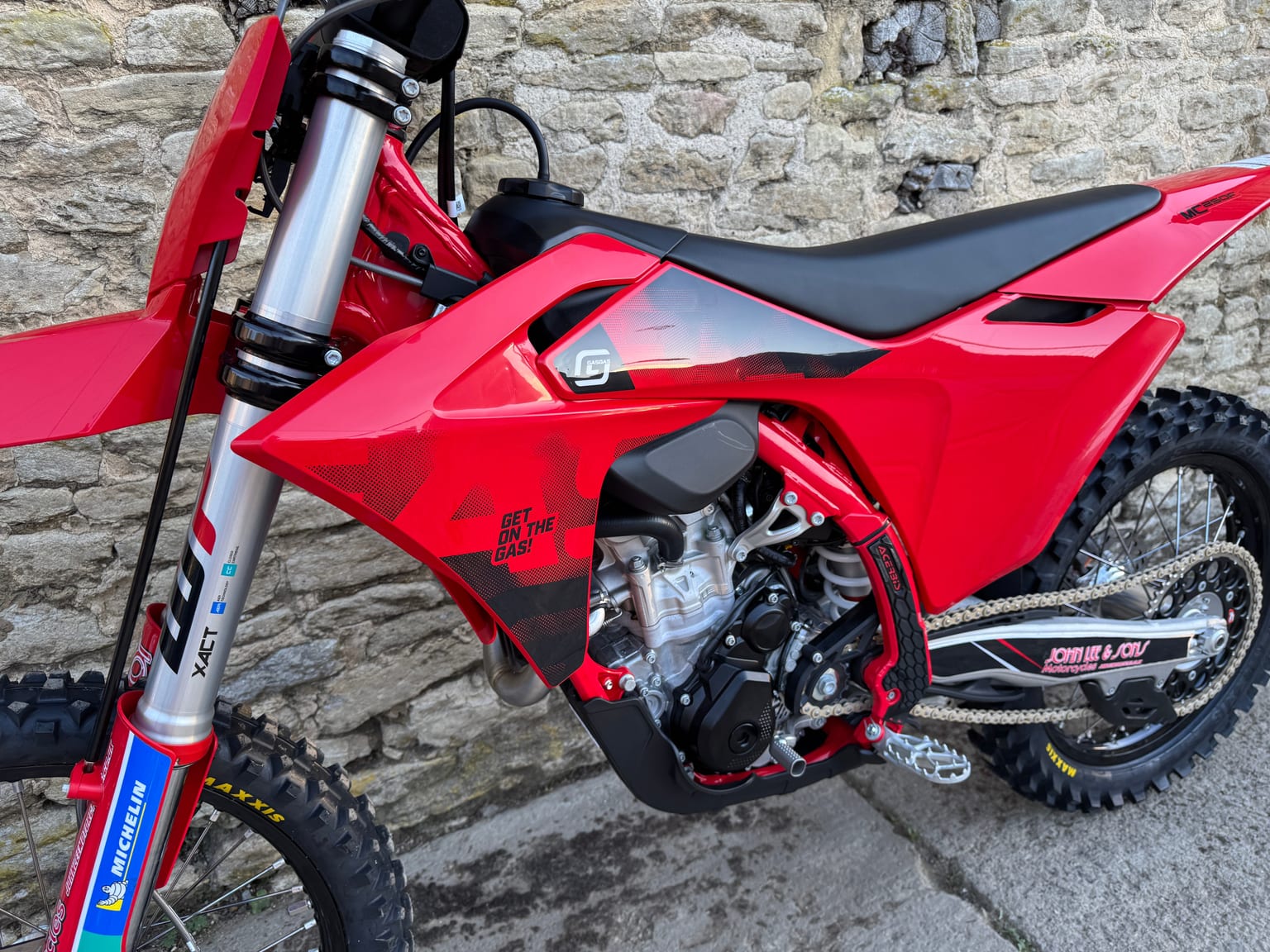 GasGas MC250F Motocross Bike, 2026 Model, Race Ready With Akrapovic - Image 8