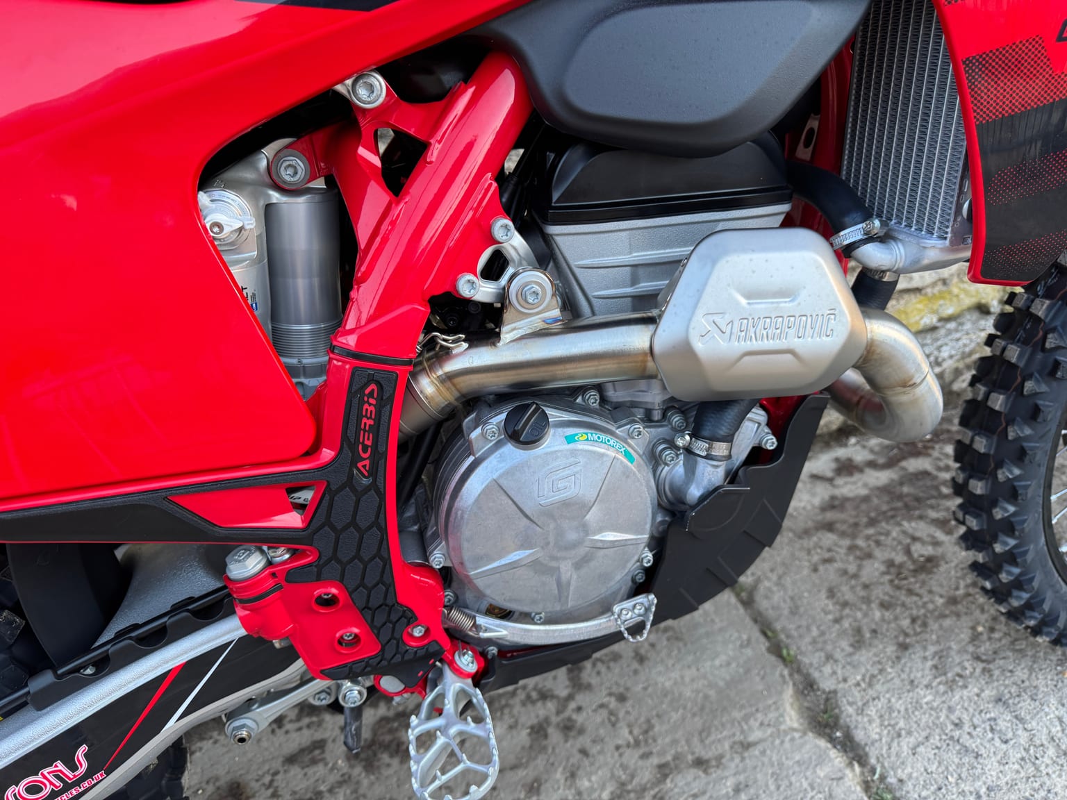 GasGas MC250F Motocross Bike, 2026 Model, Race Ready With Akrapovic - Image 9