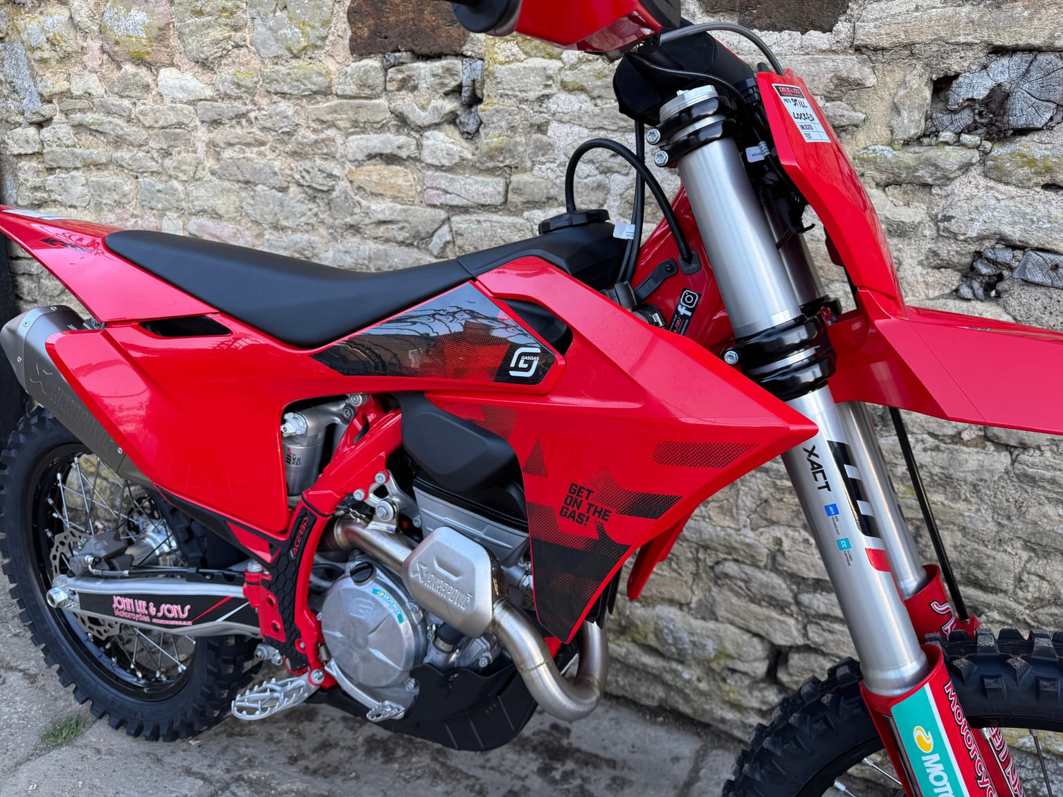 GasGas MC250F Motocross Bike, 2026 Model, Race Ready With Akrapovic - Image 12