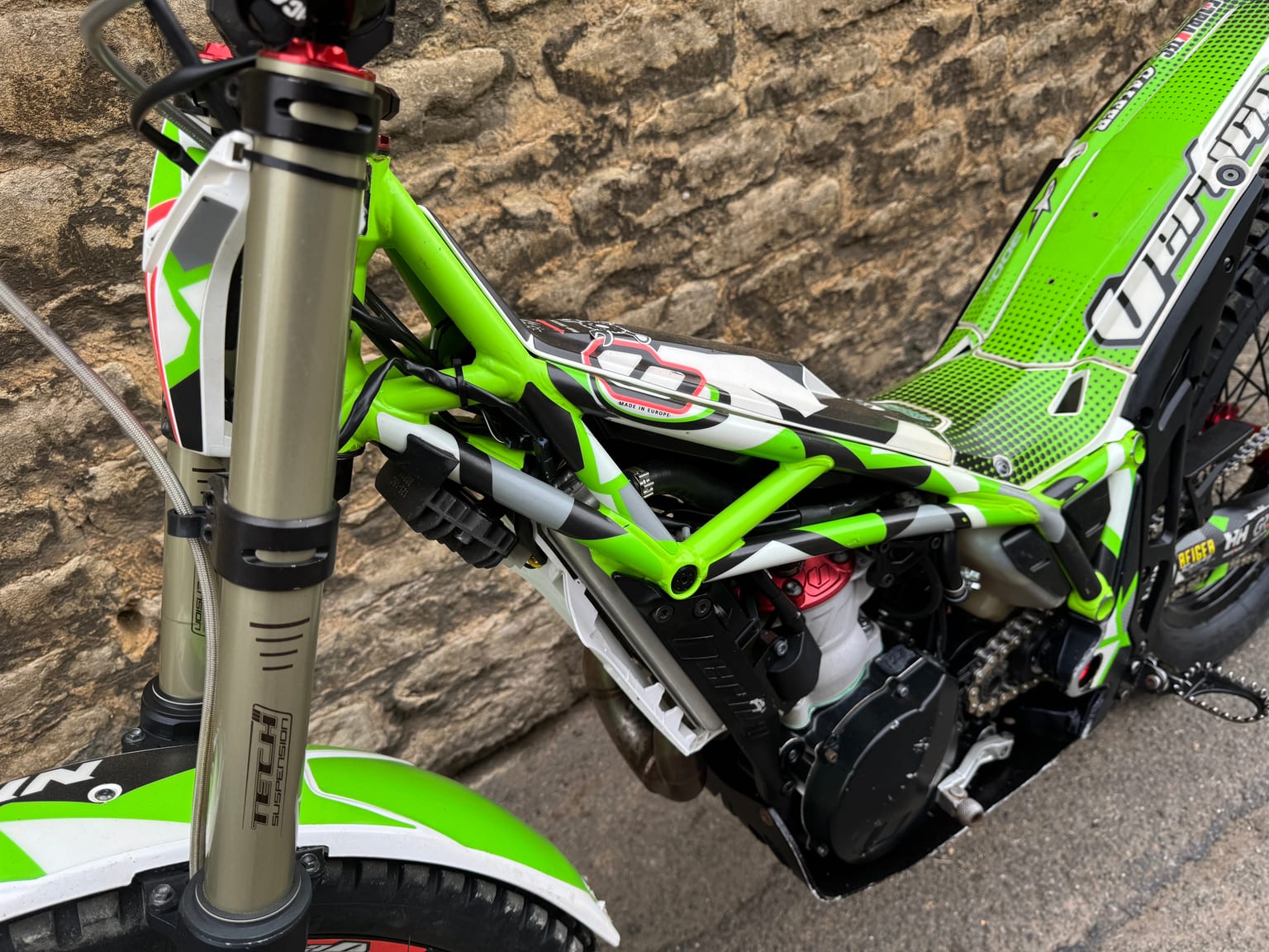 Vertigo Nitro 300cc Trials Bike, 2022 Model, Clearance Price - Image 6
