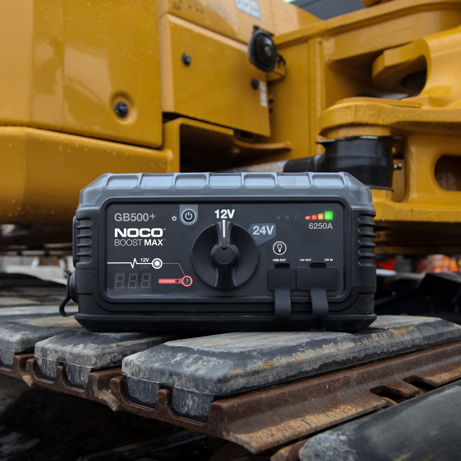 Noco GB500 Boost Max 12V/24V 6250A Jump Starter - Image 2
