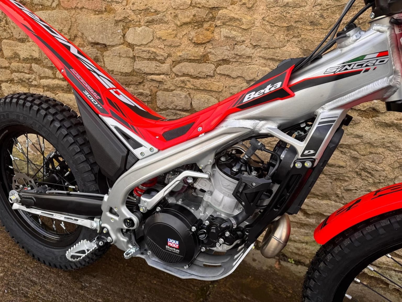 Beta Sincro 300cc Trials Bike, Brand New 2026 Model, In Stock & Ready Today - Image 13