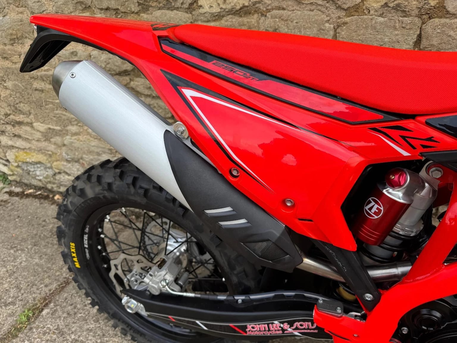 Beta RR250 X-PRO Enduro Bike, New 2026 Model, In Stock & Ready To Ride - Image 12