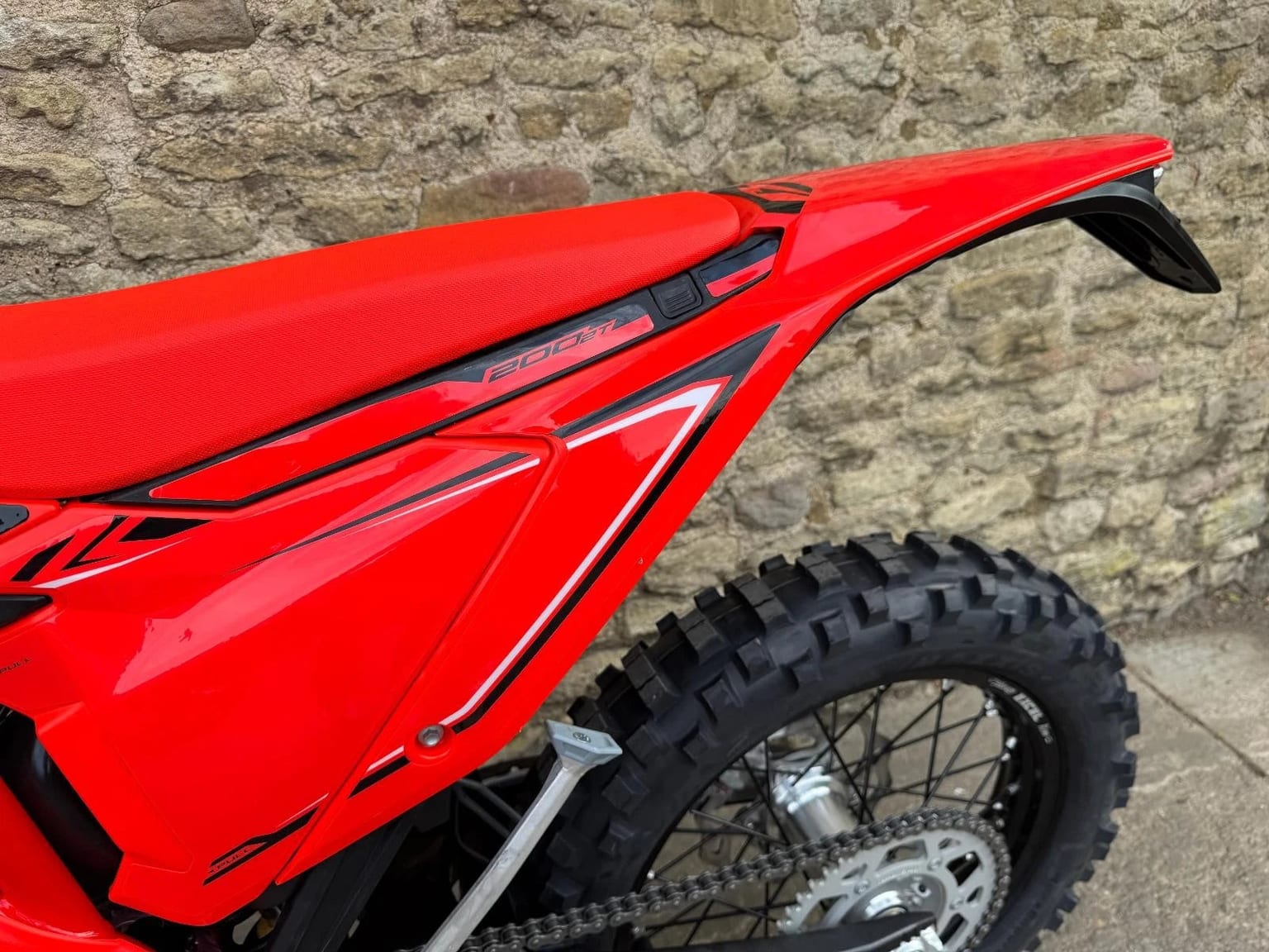 Beta RR200 X-PRO Enduro Bike, New 2026 Model, In Stock & Ready To Ride Today - Image 6