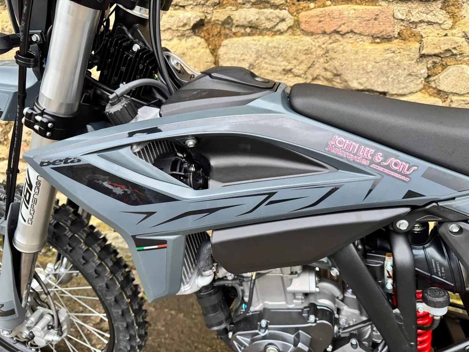 Beta RR125 4T Enduro / Trail Bike, 2025 Model Special Edition, In Stock & Ready - Image 3