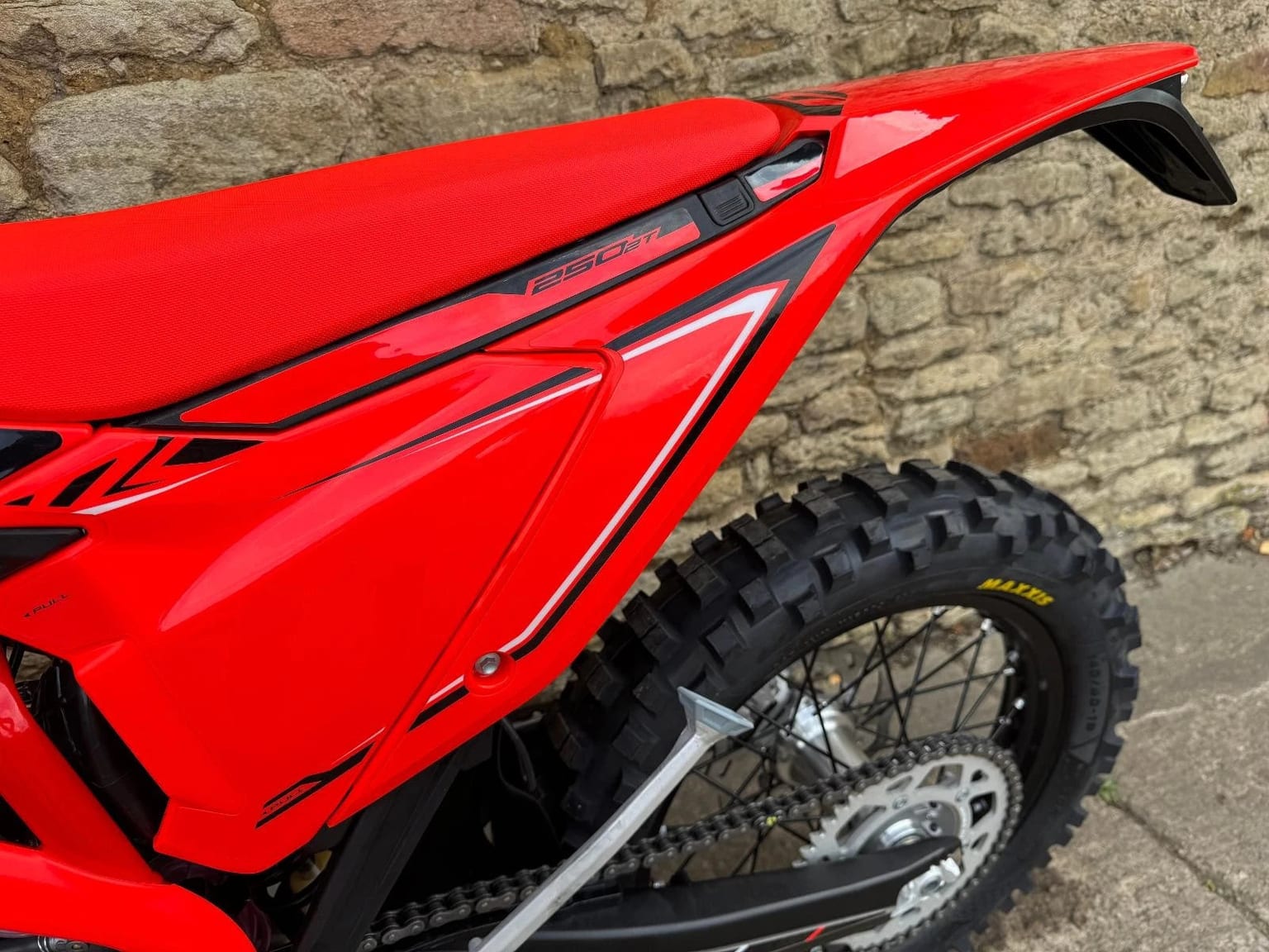 Beta RR250 X-PRO Enduro Bike, New 2026 Model, In Stock & Ready To Ride - Image 6