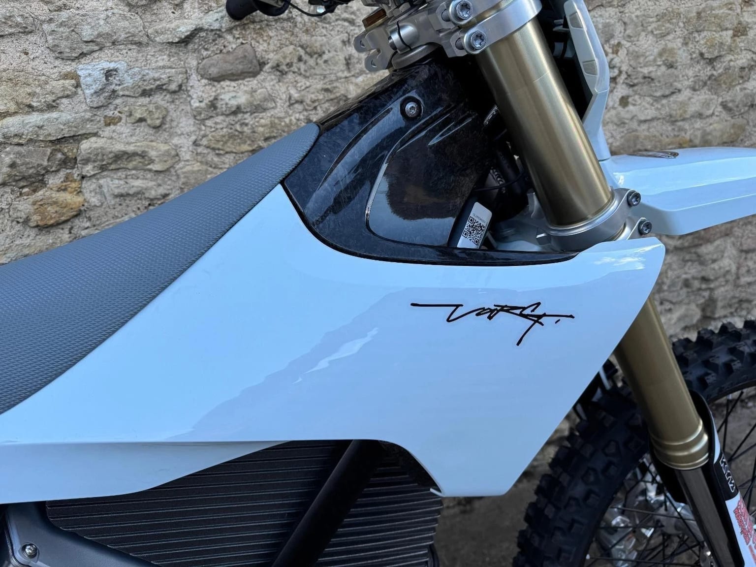 Stark Varg EX Electric Enduro Bike, New 2026 Model, White, 60HP Model, In Stock - Image 4
