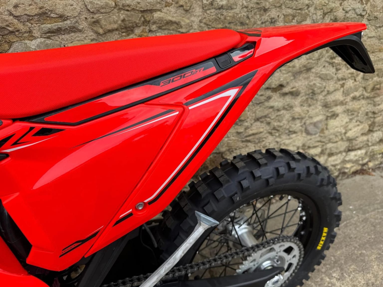 Beta RR300 X-PRO Enduro Bike, 2026 Model, All 2026 Models Sold, Next Model 2027 - Image 6