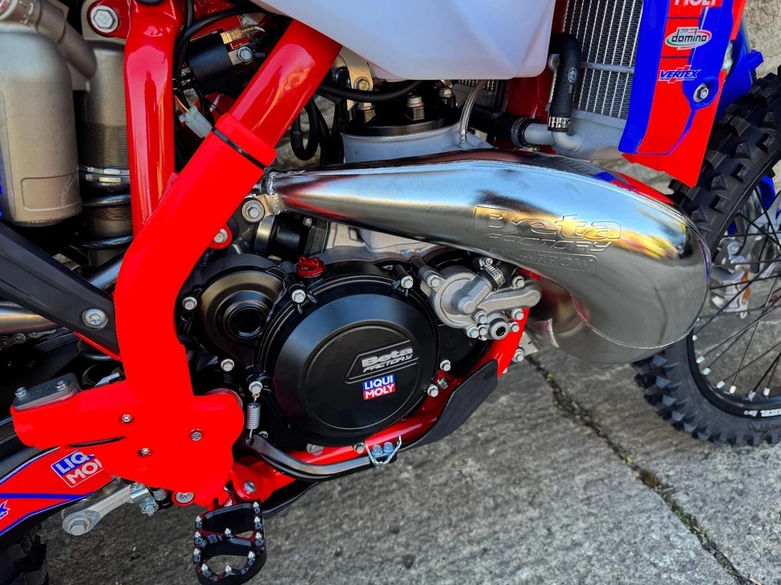 Beta RR300 2T Racing Enduro Bike, New 2026 Model, In Stock & Ready Today - Image 10