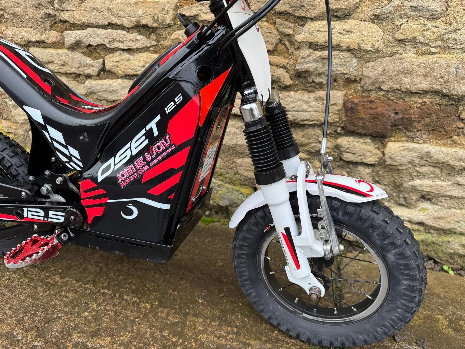 OSET 12.5 ECO Kids Electric Off Road Bike, 2019 Model, Nice Condition - Image 9