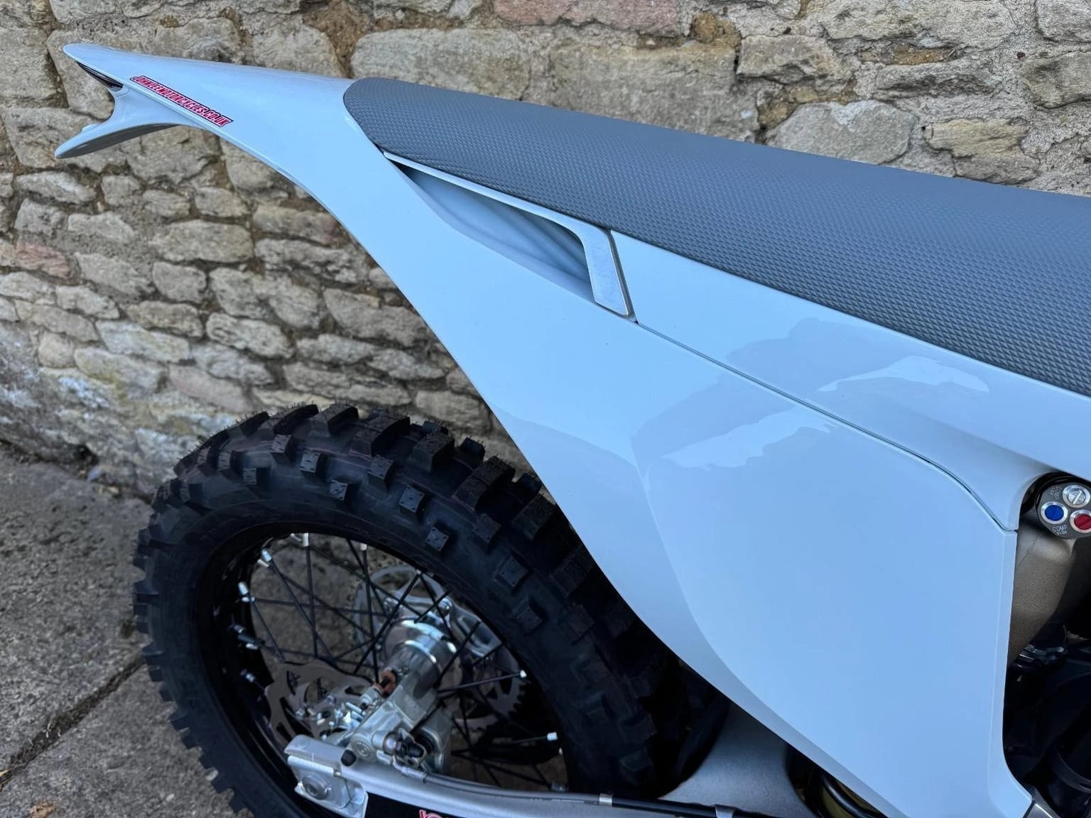 Stark Varg EX Electric Enduro Bike, New 2026 Model, White, 60HP Model, In Stock - Image 5